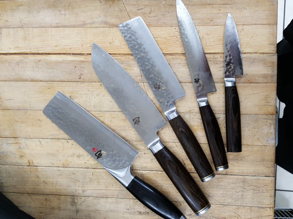 How to Sharpen Kitchen Knives With These Simple Steps:
